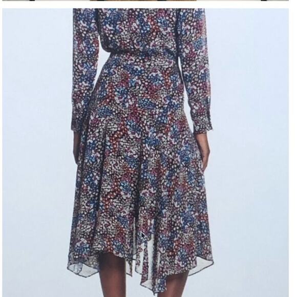 NWT - Charles Henry Floral Mid Length, size Medium, long sleeve - Picture 2 of 10